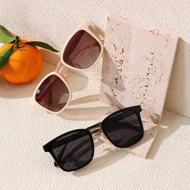 sunglasses with desert-ready design -  Bon Voyage Square Sunglasses